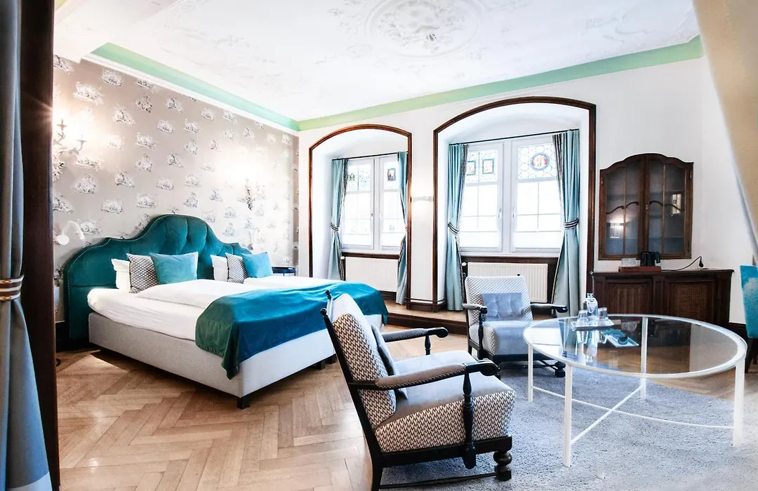 Romantik Hotel Barbarossa-1